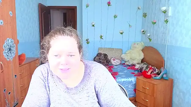 Audrey Aura online show from 25, 10, 2025