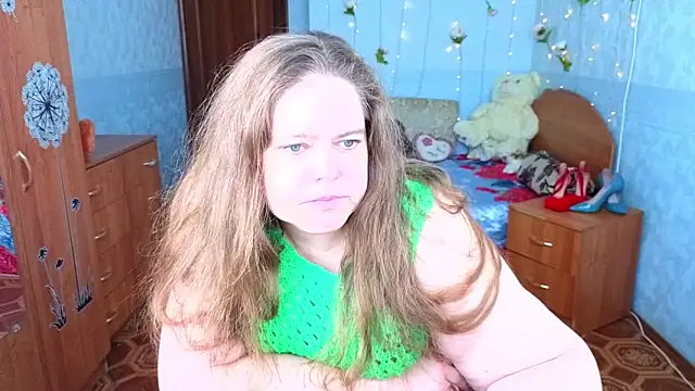 Audrey Aura online show from 27, 10, 2025