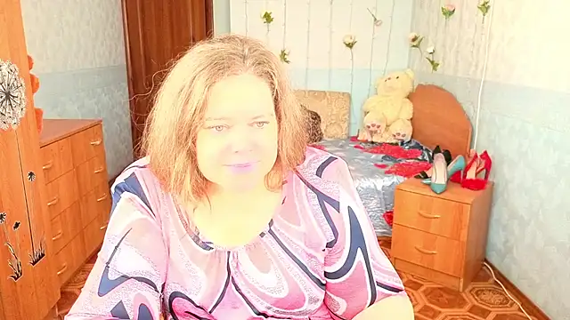 Audrey Aura online show from 16, 10, 2025