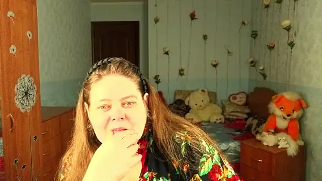 Audrey Aura online show from 10, 11, 2025