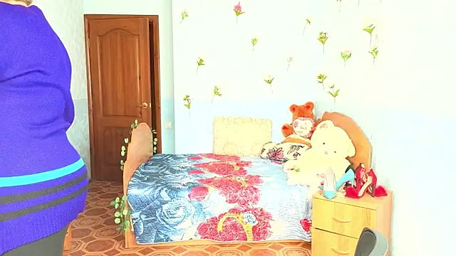 Audrey Aura online show from 29, 9, 2025