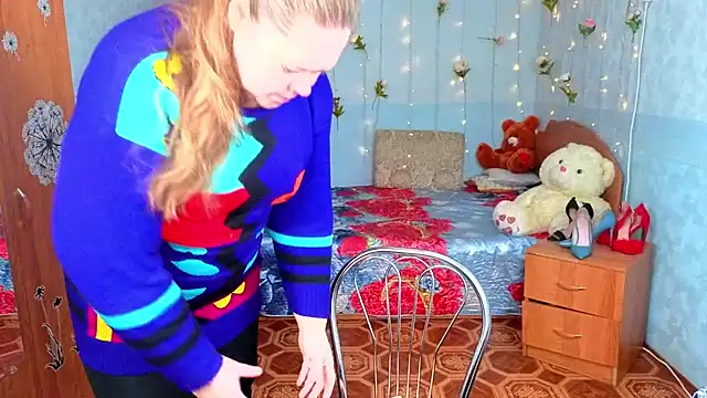 Audrey Aura online show from 10, 10, 2025