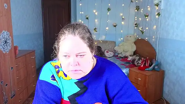 Audrey Aura online show from 28, 10, 2025