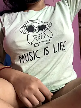 Snapshot of Priyajaanbaby chatting on 29, 11, 2025 Priyajaanbaby online show from 29, 11, 2025