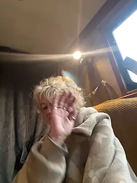 ladyboatlady online show from 4, 3, 2026