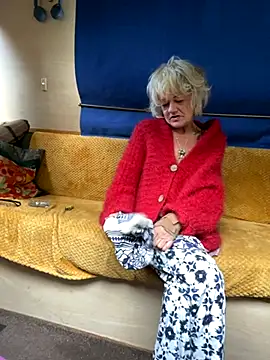 ladyboatlady online show from 9, 9, 2025