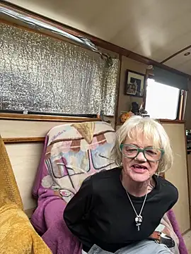 ladyboatlady online show from 19, 2, 2026