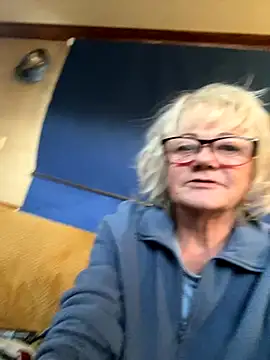 ladyboatlady online show from 3, 11, 2025