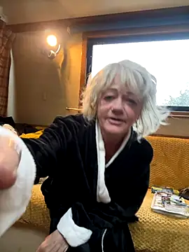 ladyboatlady online show from 3, 10, 2025