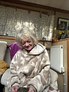 ladyboatlady online show from 10, 3, 2026