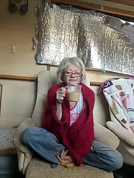 ladyboatlady online show from 7, 4, 2026