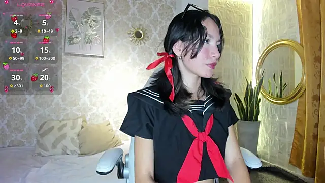 LilyThea online show from 5, 4, 2026