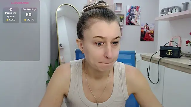 Snapshot of muriel_elvin chatting on 12, 9, 2025 muriel elvin online show from 12, 9, 2025