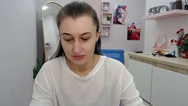 Snapshot of muriel_elvin chatting on 25, 10, 2025 muriel elvin online show from 25, 10, 2025