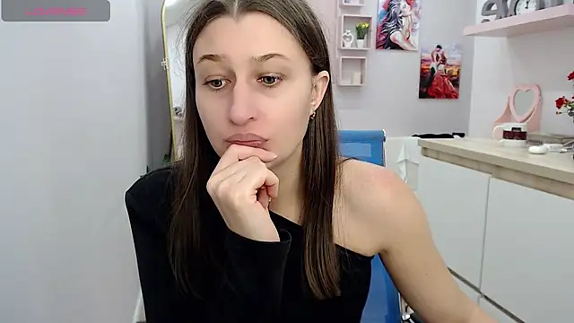 Snapshot of muriel_elvin chatting on 1, 10, 2025 muriel elvin online show from 1, 10, 2025