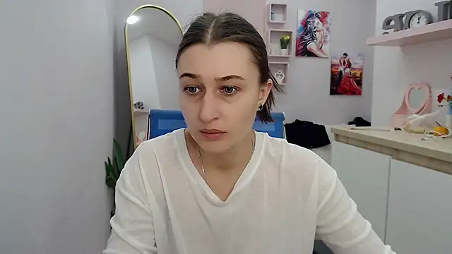 Snapshot of muriel_elvin chatting on 1, 12, 2025 muriel elvin online show from 1, 12, 2025