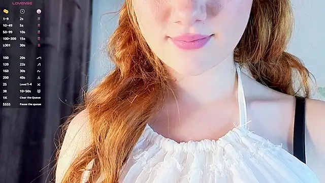 Juuulia  online show from 13, 7, 2026