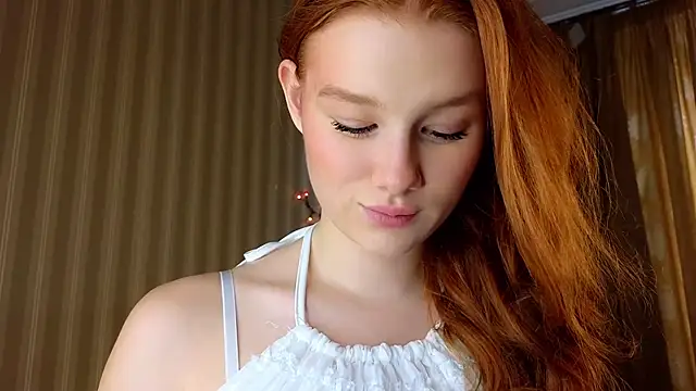 Juuulia  online show from 12, 6, 2026