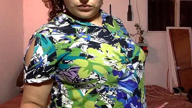 Snapshot of indomitaFox chatting on 28, 11, 2025 indomitaFox online show from 28, 11, 2025