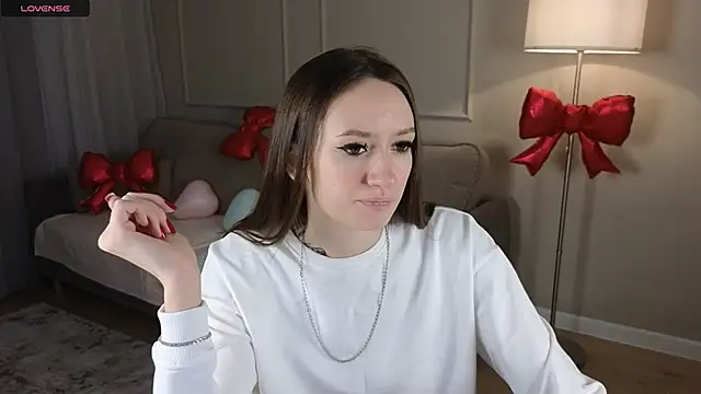 cutienaughtygirl online show from 12, 2, 2026