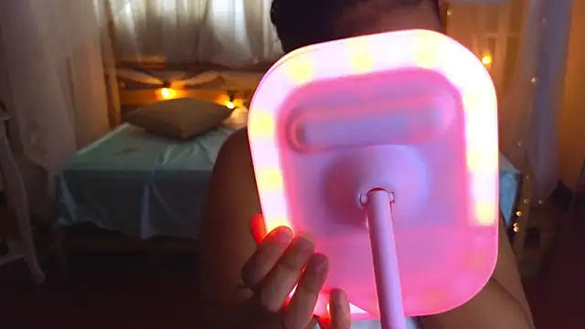 loreaniss online show from 5, 11, 2025