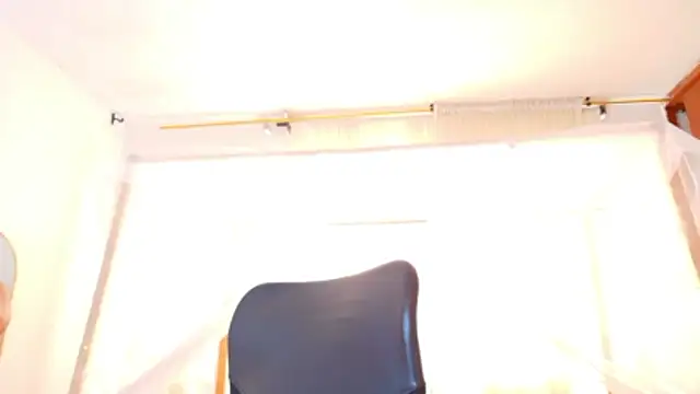 loreaniss online show from 14, 2, 2026