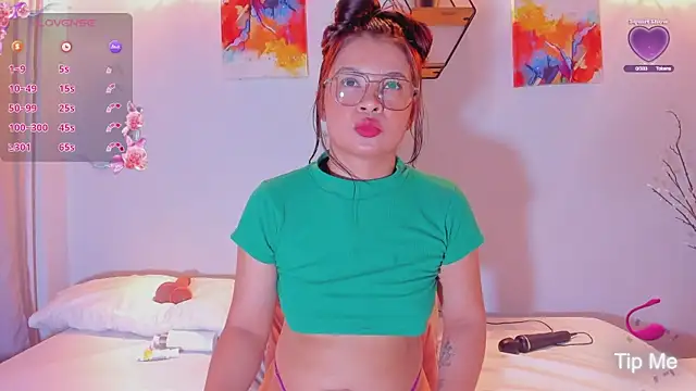 Karlaliones69 online show from 17, 9, 2025