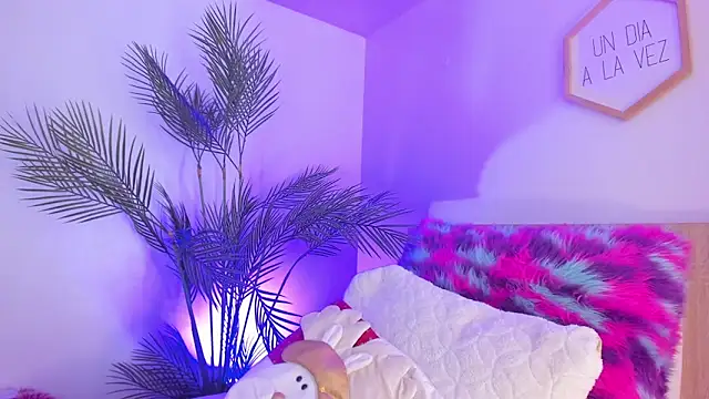 Hadid Jimenez  online show from 12, 11, 2025