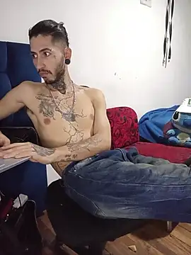 Snapshot of Tattoboy19cm chatting on 13, 7, 2026 Tattoboy19cm online show from 13, 7, 2026