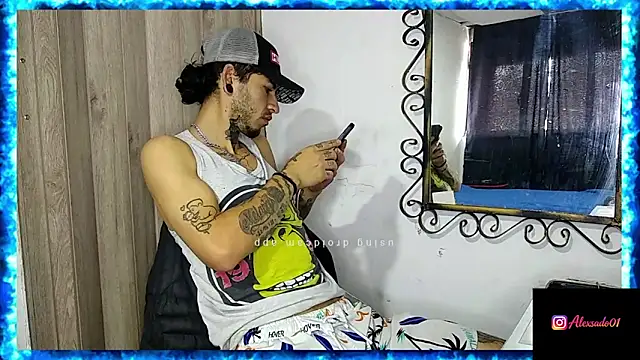 Snapshot of Tattoboy19cm chatting on 19, 6, 2026 Tattoboy19cm online show from 19, 6, 2026
