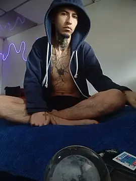 Tattoboy19cm online show from 20, 12, 2025