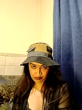 cute indianxo online show from 17, 4, 2026