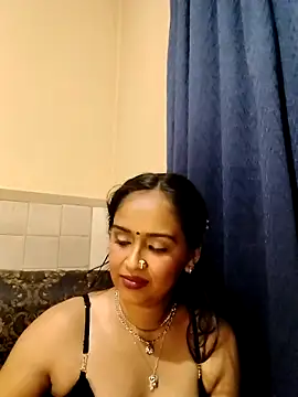 cute indianxo online show from 15, 4, 2026
