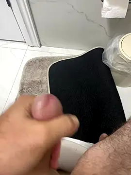 Heros2000 online show from 5, 10, 2025