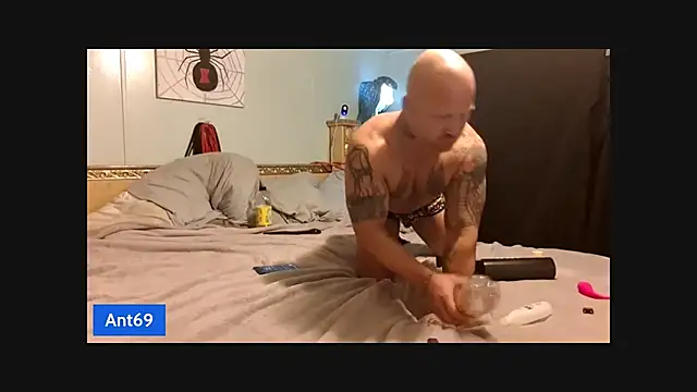 AntMeich6969 online show from 2, 11, 2025