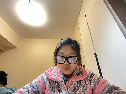 Snapshot of xena0501 chatting on 5, 12, 2025 xena0501 online show from 5, 12, 2025