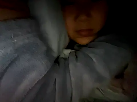 xena0501 online show from 1, 11, 2025