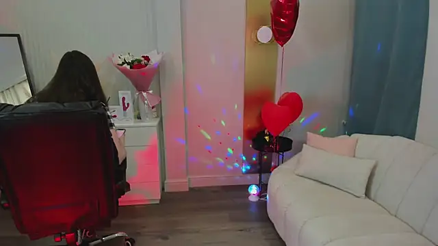  Shy Jenny  online show from 24, 4, 2026