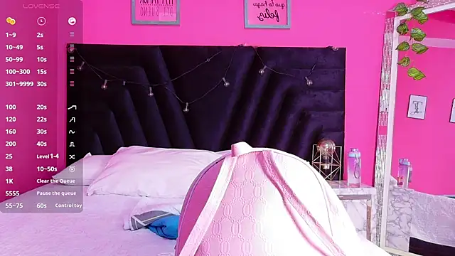 cutepetitee online show from 17, 9, 2025