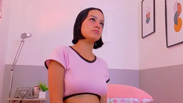 cutepetitee online show from 26, 11, 2025