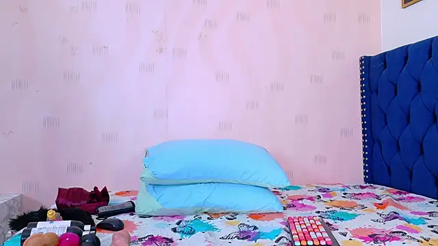 cutepetitee online show from 29, 11, 2025