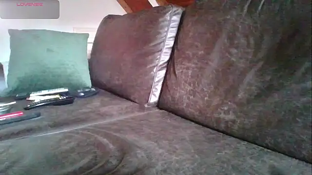 Snapshot of Vrenico-SC chatting on 21, 10, 2025 Vrenico-SC online show from 21, 10, 2025