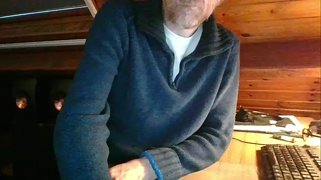 Snapshot of Vrenico-SC chatting on 24, 10, 2025 Vrenico-SC online show from 24, 10, 2025