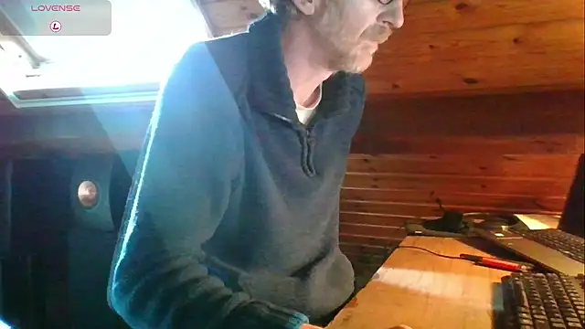 Snapshot of Vrenico-SC chatting on 27, 2, 2026 Vrenico-SC online show from 27, 2, 2026