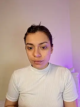 AmaiaSalvatore online show from 6, 11, 2025