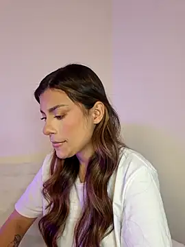 AmaiaSalvatore online show from 9, 10, 2025