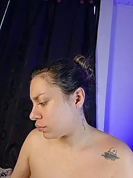 AmaiaSalvatore online show from 6, 2, 2026