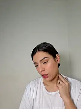 AmaiaSalvatore online show from 25, 9, 2025