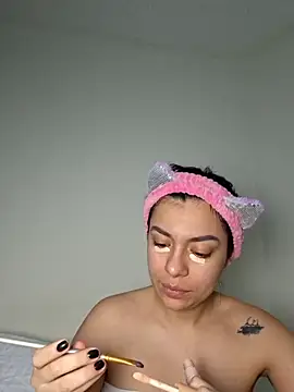 AmaiaSalvatore online show from 19, 9, 2025