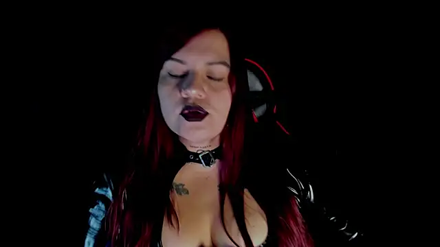 Moon Dark520 online show from 23, 12, 2025